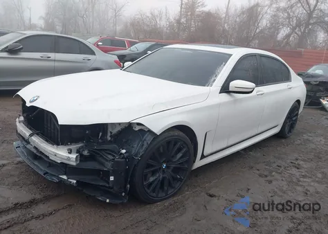 2021 BMW 750 Xi z USA, uszkodzony, nr VIN WBA7U2C02MCF48645